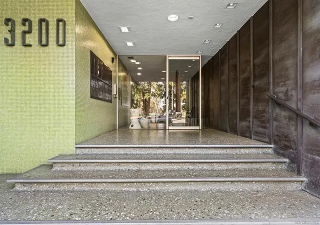 Listing Photo 2 - Condo for sale in building located at 3200 6Th Ave, San Diego, CA 92103 - Unit #205