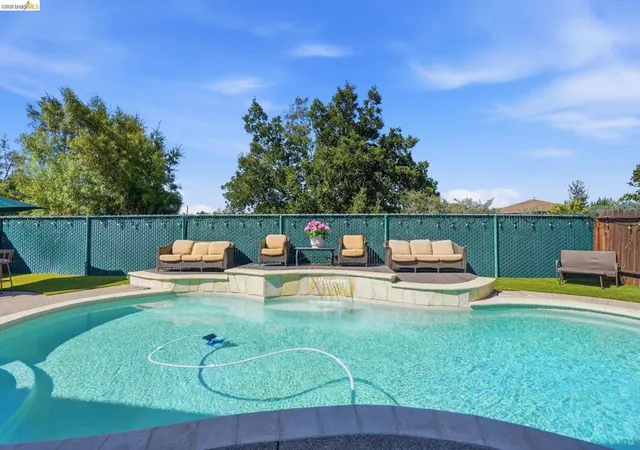 Homes for sale in Antioch, CA | 5312 Summerfield Dr, Antioch, CA 94531 | MLS# 41141278