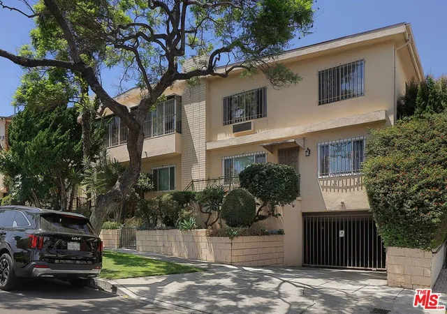 Photo 1 of Sale Pending at 5025 Maplewood Ave #14, Los Angeles, CA 90004 | MLS# 26855861 | Listing updated on 2026-09-16