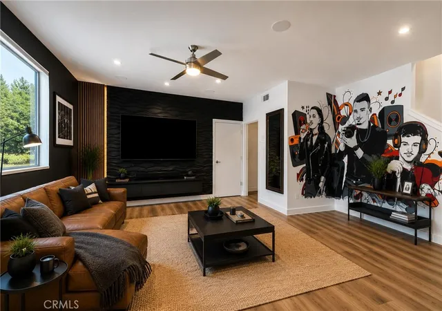 Listing Photo 4 - Condo for sale in building located at 105 Galaxie, Covina, CA 91723
