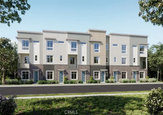 Photo 1 of Townhouse for sale at 7264 Pointbreak Dr, Huntington Beach, CA 92647 | MLS# OC26151112 | Listing updated on 2026-09-19