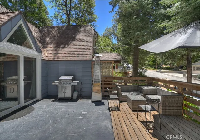 Photo 3 of Single family home for sale at 311 Hemlock, Lake Arrowhead, CA 92352 | MLS# IG26134605 | Listing updated on 2026-09-19