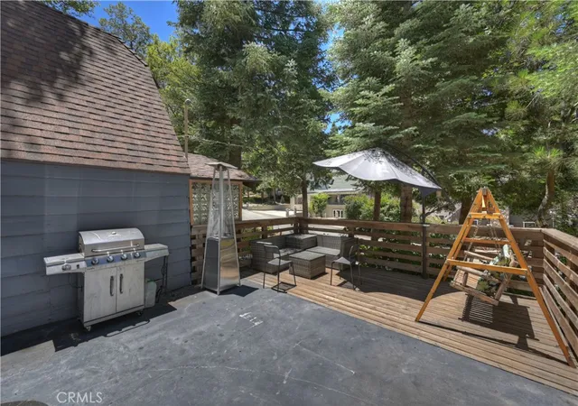 Photo 4 of Single family home for sale at 311 Hemlock, Lake Arrowhead, CA 92352 | MLS# IG26134605 | Listing updated on 2026-09-19