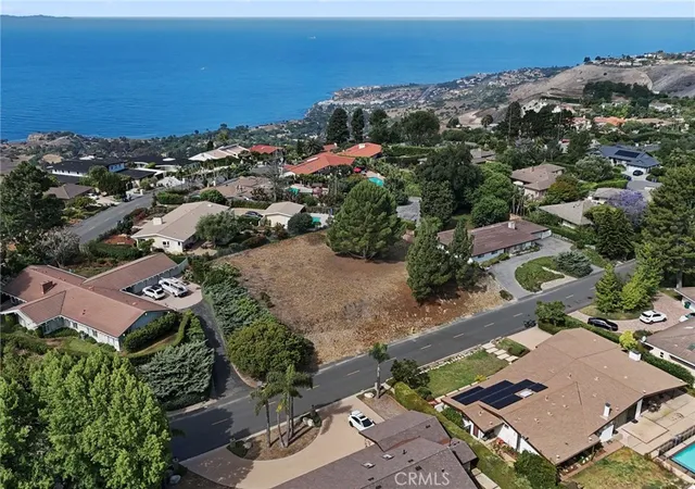 Photo 3 of Land for sale at 6 Coveview Dr, Rancho Palos Verdes, CA 90275 | MLS# SB26150958 | Listing updated on 2026-10-07