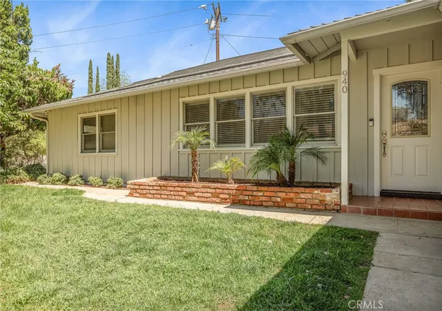 Photo 1 of Sale Pending at 940 Carob, Redlands, CA 92373 | MLS# IG26150147 | Listing updated on 2026-10-02