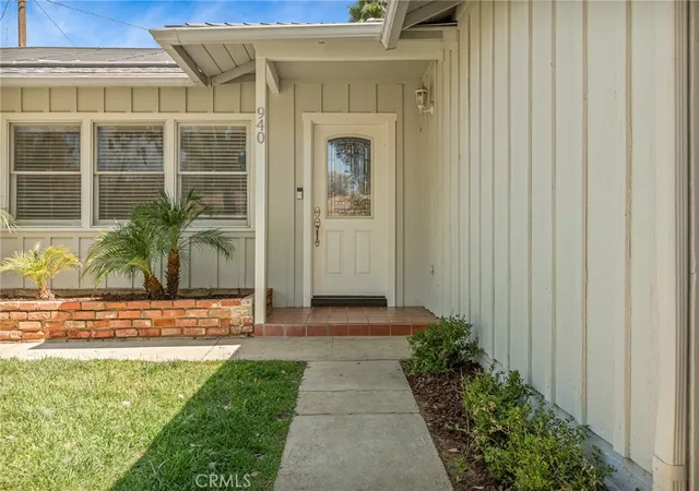 Photo 3 of Sale Pending at 940 Carob, Redlands, CA 92373 | MLS# IG26150147 | Listing updated on 2026-10-02