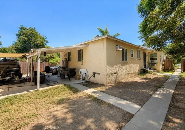Listing Photo 4 - Condo for sale in building located at 7901 7903 Washington, Whittier, CA 90602