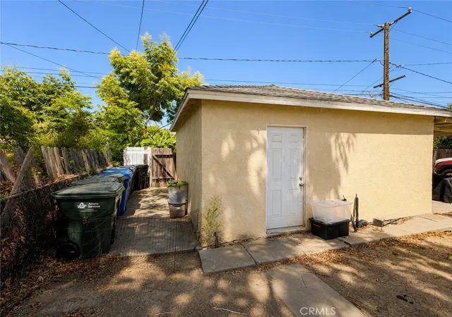 Listing Photo 5 - Condo for sale in building located at 7901 7903 Washington, Whittier, CA 90602