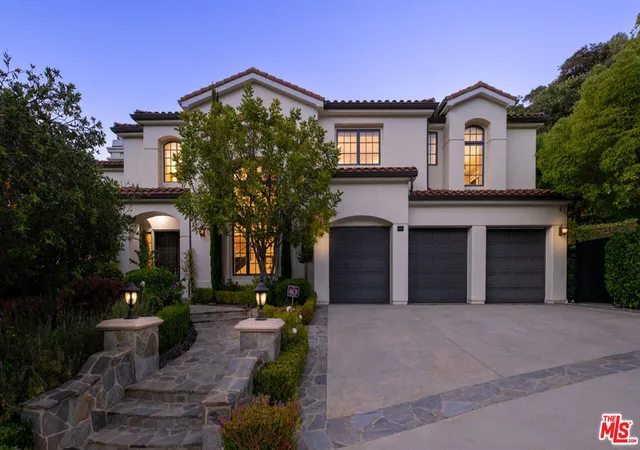 Photo 2 of Sale Pending at 3686 Benedict Cyn Ln, Sherman Oaks, CA 91423 | MLS# 26857355 | Listing updated on 2026-09-03
