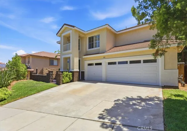 Photo 3 of Single family home for sale at 4115 Bennett, Corona, CA 92883 | MLS# IG26150417 | Listing updated on 2026-09-12