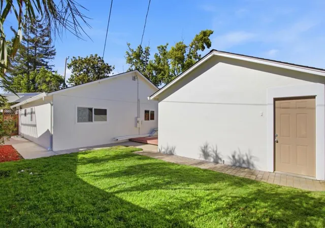32nd image of 3011 Arroba Wy, San Jose, CA 95118 | MLS# ML82053511