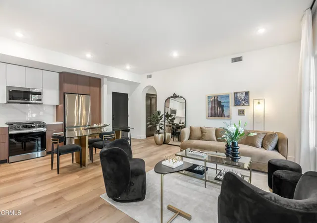 Photo 3 of Condo for sale at 139 S Oak Knoll Ave #301, Pasadena, CA 91101 | MLS# P1-27967 | Listing updated on 2026-09-28