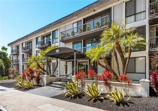 2nd image of 1351 N Crescent Hts Blvd, West Hollywood, CA 90046