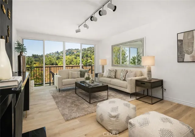 2nd image of 1351 N Crescent Heights Blvd #313, West Hollywood, CA 90046 | MLS# OC26151081