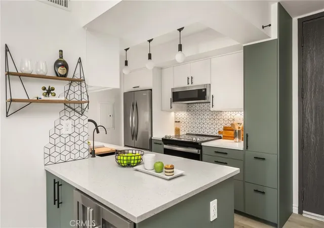 4th image of 1351 N Crescent Hts Blvd, West Hollywood, CA 90046