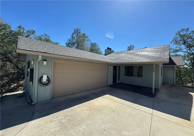 Homes for sale in Bradley, CA | 2529 Captains, Bradley, CA 93426 | MLS# SR26151222