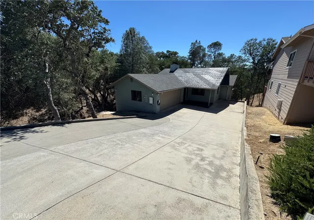 Homes for sale in Bradley, CA | 2529 Captains, Bradley, CA 93426 | MLS# SR26151222