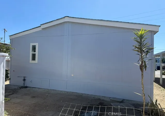 Photo 2 of Manufactured home for sale at 203 Duke Ln #85, Santa Ana, CA 92704 | MLS# PW26151273 | Listing updated on 2026-10-12