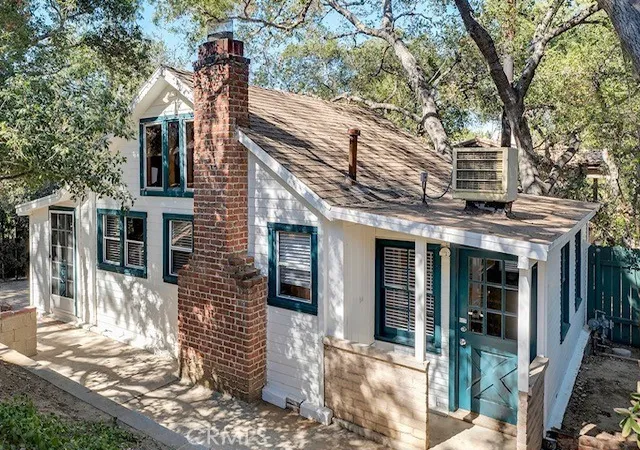 1st image of 4240 Ensenada Dr, Woodland Hills, CA 91364 | MLS# SR26150835