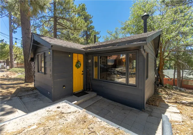 4th image of 33163 Holcomb Creek, Green Valley Lake, CA 92341 | MLS# IG26149664
