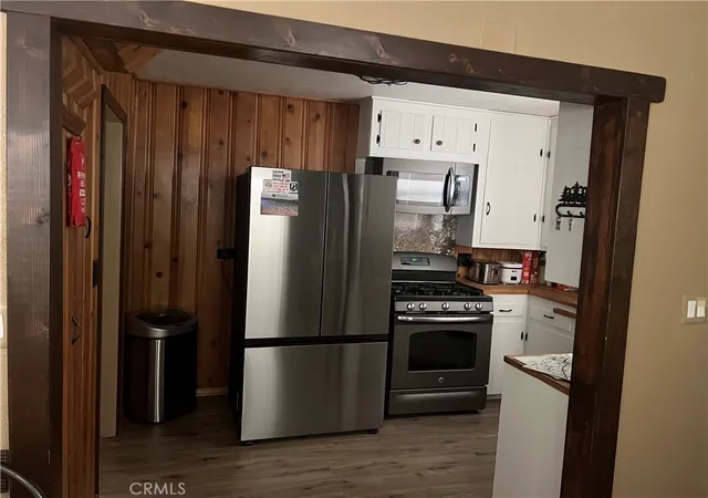 13th image of 31671 Silver Spruce Dr, Running Springs, CA 92382 | MLS# WS26151296