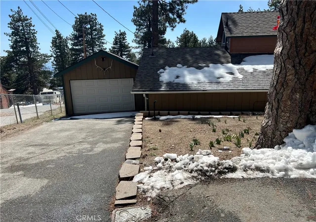 Photo 3 of Single family home for sale at 31671 Silver Spruce Dr, Running Springs, CA 92382 | MLS# WS26151296 | Listing updated on 2026-07-11