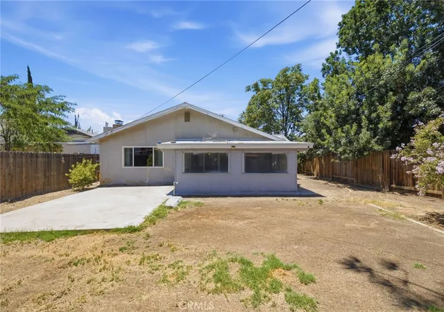 Homes for sale in Bakersfield, CA | 524 B St, Bakersfield, CA 93304 | MLS# SR26151302
