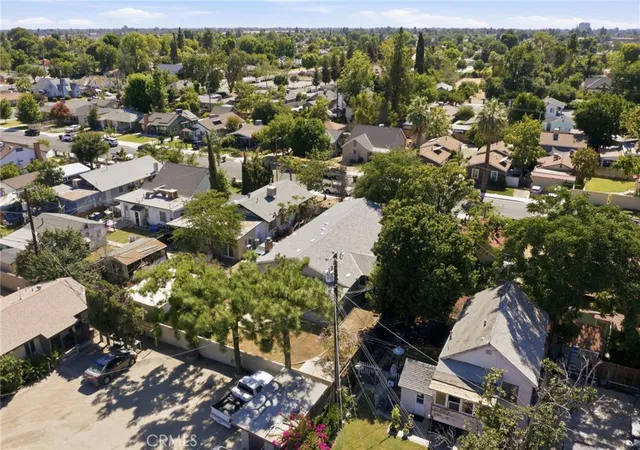 Homes for sale in Bakersfield, CA | 524 B St, Bakersfield, CA 93304 | MLS# SR26151302