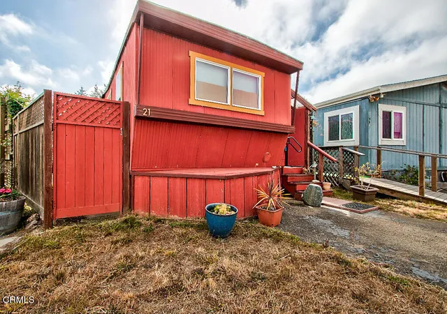Photo 2 of Manufactured home for sale at 32800 Highway 20 #21, Fort Bragg, CA 95437 | MLS# C1-11455 | Listing updated on 2026-09-11