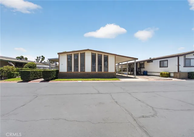 Photo 2 of Manufactured home for sale at 1456 E Philadelphia Ave #121, Ontario, CA 91761 | MLS# CV26151238 | Listing updated on 2026-09-30