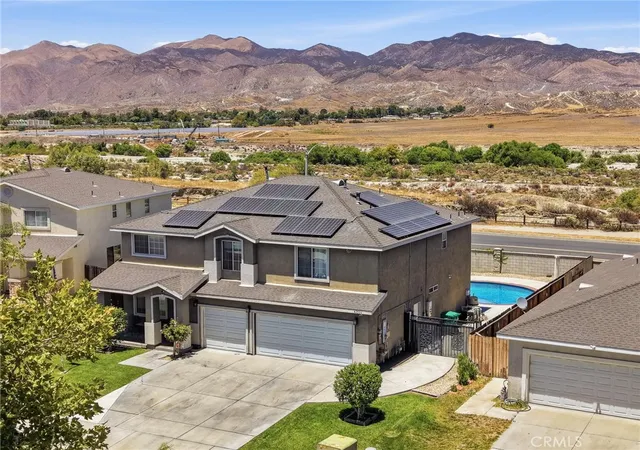 Photo 4 of Single family home for sale at 43554 Amazon St, Hemet, CA 92544 | MLS# SW26146354 | Listing updated on 2026-09-24
