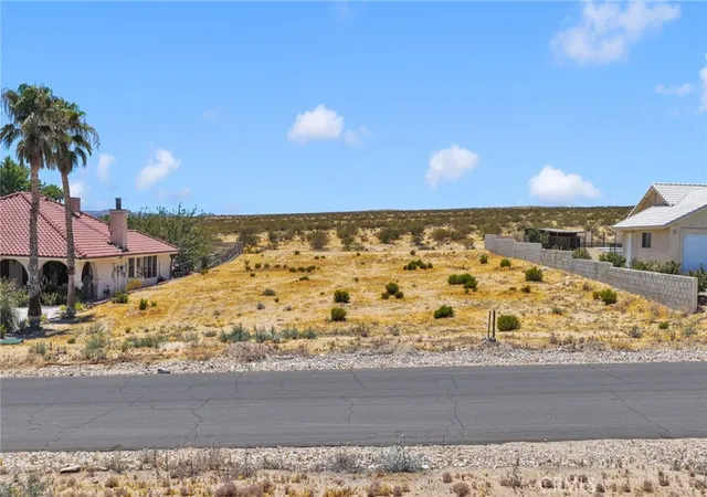 Photo 3 of Sale Pending at 26708 Hitching Post Ln, Helendale, CA 92342 | MLS# CV26149032 | Listing updated on 2026-09-16