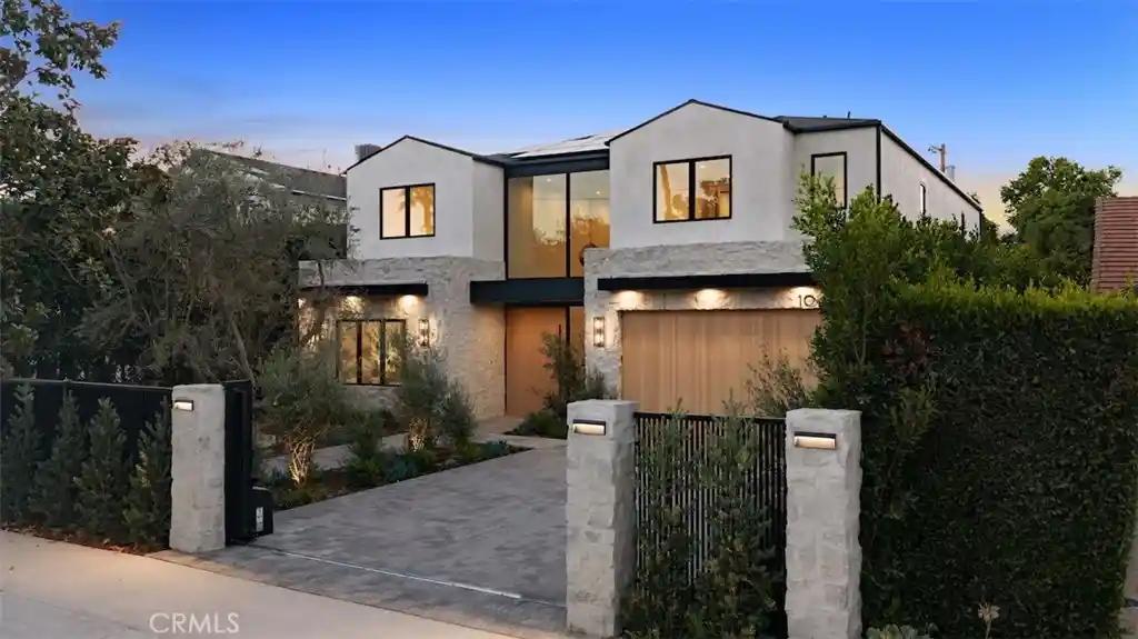 Photo 1 of Mansion for sale at 10433 Valley Spring Ln, Toluca Lake, CA 91602 | MLS# SR26149805 | Listing updated on 2026-10-20