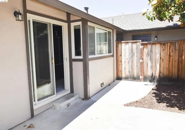 Homes for sale in Concord, CA | 5551 Guadalupe Ct, Concord, CA 94521 | MLS# 41141318