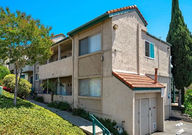 Homes for sale in San Marcos, CA | 3427 Capalina Rpad, San Marcos, CA 92069