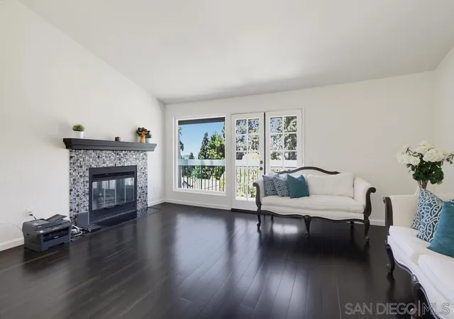 Listing Photo 3 - Condo for sale in building located at 16238 Avenida Venusto, San Diego, CA 92128 - Unit #E