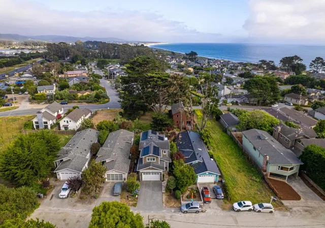 Homes for sale in Half Moon Bay, CA | 412 Lee Ave, Half Moon Bay, CA 94019 | MLS# ML82052471
