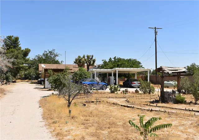 Homes for sale in Mojave, CA | 6293 Backus Rd, Mojave, CA 93501 | MLS# SR26151422