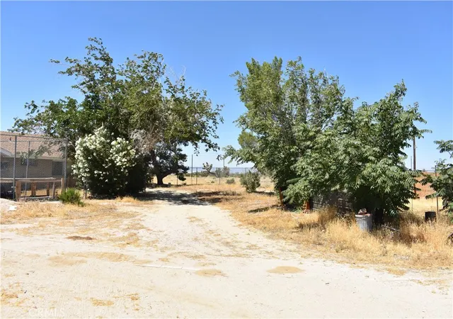 Homes for sale in Mojave, CA | 6293 Backus Rd, Mojave, CA 93501 | MLS# SR26151422