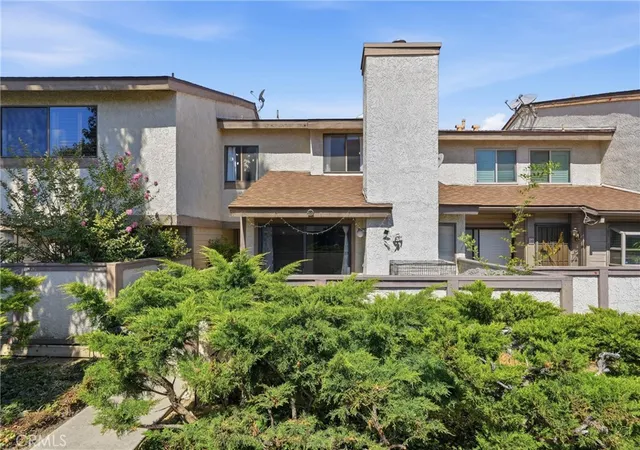 Townhouse for sale at 8340 Penfield Ave #35, Winnetka, CA 91306 | MLS# SR26150902