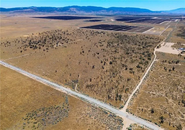 Homes for sale in Fairmont, CA | 152 Stw, Fairmont, CA 93536 | MLS# IG26151456