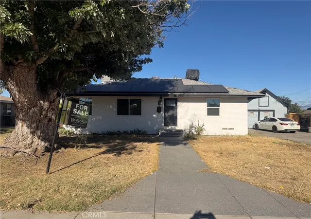 Homes for sale in Bakersfield, CA | 714 Wistaria St, Bakersfield, CA 93308 | MLS# DW26151466
