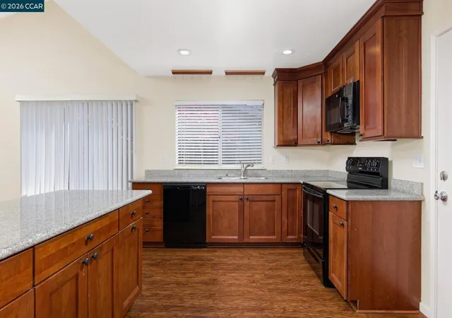Homes for sale in Vallejo, CA | 1200 Skyline Dr, Vallejo, CA 94591 | MLS# 41141346