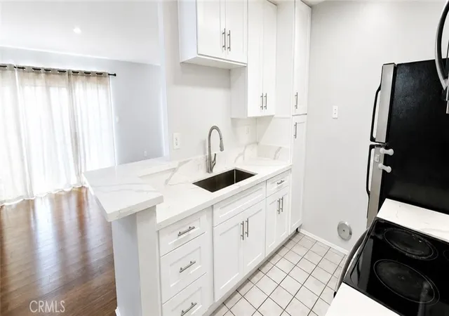 Listing Photo 3 - Condo for sale in building located at 2300 S Hacienda Blvd, Hacienda Heights, CA 91745 - Unit #G8