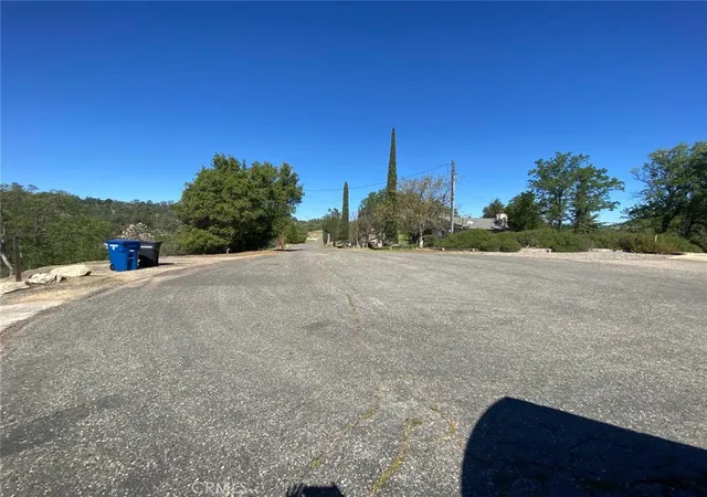 8th image of 17 Titan, Coarsegold, CA 93614 | MLS# FR26151555