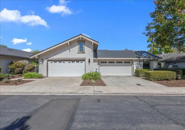 Homes for sale in San Marcos, CA | 1233 Camino Del Lago, San Marcos, CA 92078 | MLS# 260017002SD