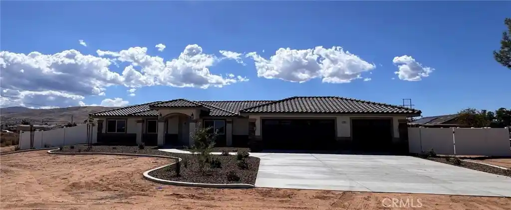 Photo 1 of Single family home for sale at 21317 Caribou Rd, Apple Valley, CA 92308 | MLS# IG26151025 | Listing updated on 2026-10-21