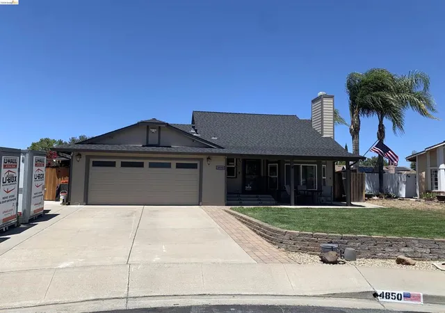 Photo 2 of Sale Pending at 4850 Mallard Ct, Oakley, CA 94561 | MLS# 41141358 | Listing updated on 2026-09-06