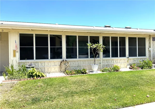 3rd image of 13370 St Andrews Dr, M12-69D, Seal Beach, CA 90740 | MLS# PW26150645