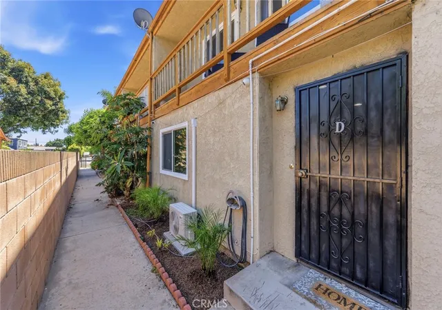 Photo 2 of Townhouse for sale at 5835 Gotham St, Bell Gardens, CA 90201 | MLS# DW26151593 | Listing updated on 2026-09-30